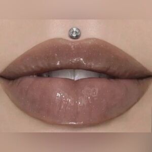 Jeffree Star Table Top